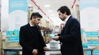 Kicillof recorrió obras en el Rossi y un mensaje contra la motosierra de Milei en la salud