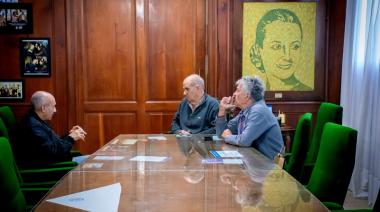 Pehuajó: Zurro mantuvo un encuentro con Sergio Crespo, histórico paracaidista de la ciudad