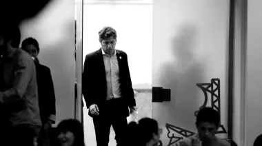 El peronismo bonaerense moviliza pedidos y aumenta la presión por las PASO y caen las reelecciones indefinidas