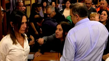 La sesión del Concejo de Villa Gesell terminó a las piñas: ediles de Barrera agredieron a opositores