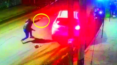 Policía de civil se resistió a balazos al robo de la camioneta en Varela