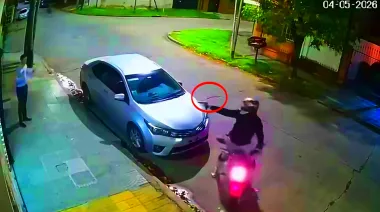 Asaltaban a un vecino y apareció la policía cuando escapaban en Lanús