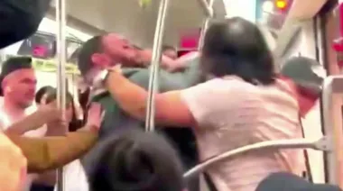 Una discusión desató una tremenda pelea en la Línea A del subterráneo