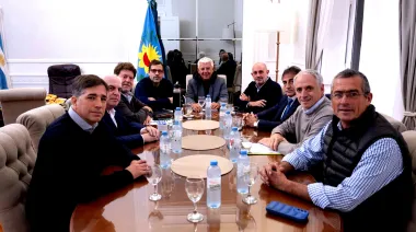 Desesperados por las cuentas, intendentes llevaron el reclamo por el Fondo municipal a la Legislatura
