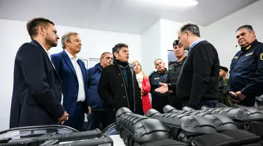 Kicillof desembarcó en Almirante Brown: junto a Cascallares entregaron patrulleros para reforzar la seguridad