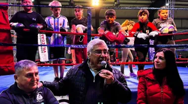 Alegre reafirma su apuesta al deporte y la inclusión en General Villegas junto a la Escuela Municipal de Boxeo