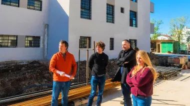 Andreotti recorrió el avance de obra de 92 viviendas reactivadas por el Municipio de San Fernando