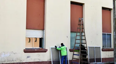 25 de Mayo avanza con obras de impermeabilización, reparación y pintura integral en el Hospital Unzué