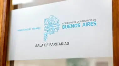 El gobierno bonaerense reunió a los gremios, pero evitó hablar de aumentos y encendió alarmas por la crisis fiscal
