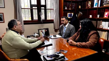Luayza se reunió con el Obispo Carlos Tissera de Quilmes: “Quieren imponer el individualismo y el país necesita otra cosa”