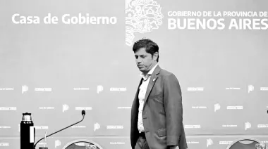 Intendentes peronistas presionan a Kicillof para que tome un rumbo claro en su relación con Cristina