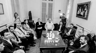 Intendentes del Conurbano encienden la alarma por la situación en los barrios y se acercan a la Iglesia