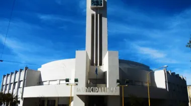 En Adolfo Gonzales Chaves se adelantó el pago del aguinaldo a empleados municipales