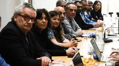 Judiciales y estatales bonaerenses presionan a Kicillof por una nueva convocatoria paritaria