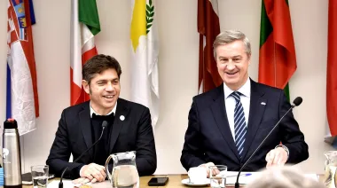 Kicillof reunió a embajadores de Europa, tomó nota y proyecta el futuro bonaerense