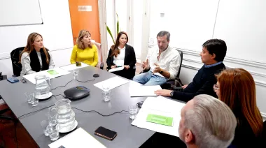 Vaccarezza respaldó la certificación gratuita y voluntaria del Renatre para promover prácticas laborales sostenibles en el campo