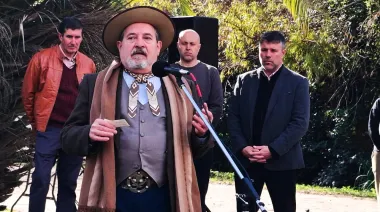 Hourcade conmemoró el 187° aniversario del Combate del Sauce e inauguró la Plazoleta de los Patriotas de Magdalena
