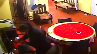 En Merlo no se salva nadie: encapuchado robó y destrozó un Jardín de infantes