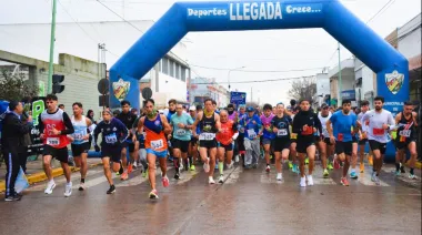 “Roque Pérez Corre” celebra el 113º aniversario de la autonomía municipal
