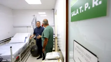 Camillas con sangre seca y deshechos expuestos: el abandono de Gray al Hospital de Echeverría superó sus límites