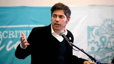 “Inconstitucional”: colegios privados cargan judicialmente contra Kicillof por una medida de sobre los aportes jubilatorios