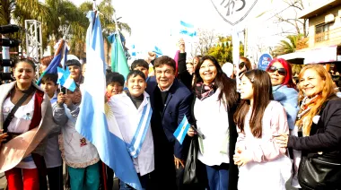 Espinoza celebró el Día de la Independencia en La Matanza: “No hay libertad ni mientras haya jubilados que pasan hambre”