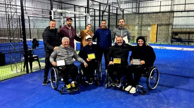Roque Pérez realizó una gran performance en un torneo nacional de pádel adaptado