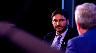 “Deteriora la educación pública”: gremios de Santa Fe condenan a Pullaro por las medidas para los docentes