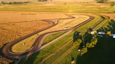 Egüen impulsa la recuperación del Autódromo municipal junto al Auto Club de 25 de Mayo