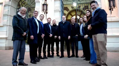 Nació “La Liga de Intendentes” que busca definir al candidato a Gobernador: foto y reunión cumbre con Kicillof