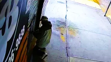 Un vecino interrumpió el robo de un comercio y puso en fuga a un ladrón
