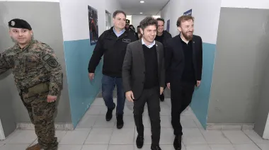 Kicillof y Otermón inauguraron una base de la UTOI en Lomas de Zamora y entregaron dos ambulancias