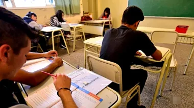 Un pedido de informes de la oposición desató la preocupación en el Senado bonaerense sobre las escuelas secundarias