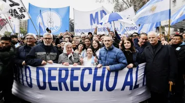 Kicillof movilizó al MDF en contra de la Ley de Tierras de Milei con un fuerte mensaje