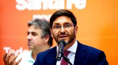 Un informe expuso a Pullaro y la seguidilla de tarifazos al transporte público interurbano de Santa Fe