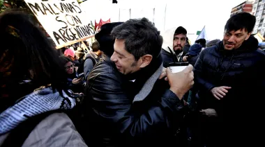 Kicillof fue a la misa por San Cayetano y rechazó la represión en el Congreso: “El lío lo armó Milei”