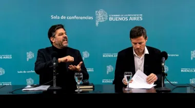 Bianco insistió con el tratamiento de la reelección de intendentes y dejó un mensaje enclave político