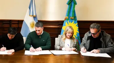 Walker avanza en el Plan Medioambiental de la Laguna Camarón Grande para Pila