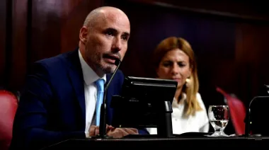 Leguizamón cruzó a un ministro de Kicillof por la crisis del IOMA