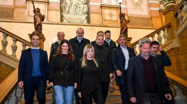 La Liga de Intendentes mueve el avispero y se mete al debate por reelecciones ilimitadas y desdoblamiento