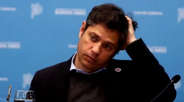 Una encuesta ubicó a Kicillof en un lugar preocupante sobre su imagen y el escenario electoral