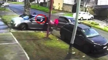 Robo al voleo en Lanús: banda armada asaltó a una pareja y le sustrajo el automóvil