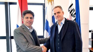 Kicillof se reunió con Yamandú Orsi en Uruguay: foto para 2027, convenios y nuevas críticas a Milei