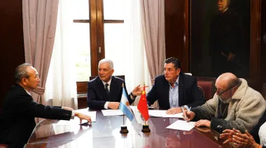Alak se reunió con el embajador chino: avanzó en acuerdos bilaterales con empresarios de Shanghái y La Plata