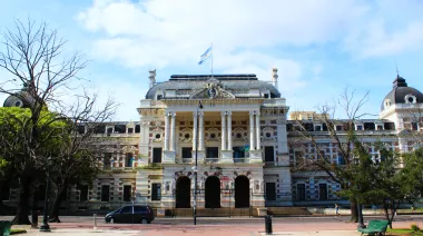 Las cuentas bonaerenses cerraron el primer semestre con un déficit de $876.057 millones