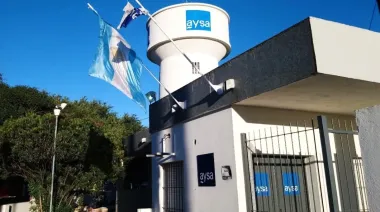 Privatización de AySA: dos consorcios avanzan en la disputa por el agua y las cloacas