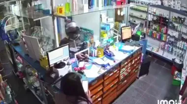Pánico en una farmacia de José C. Paz: "Dame la plata o te pego un tiro"