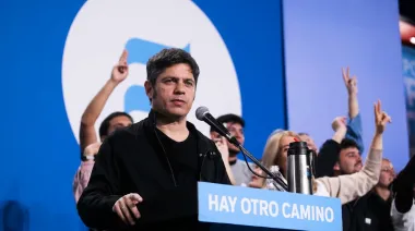 Nuevo acto del MDF: con más de 20 mil personas, Kicillof muestra músculo en Avellaneda