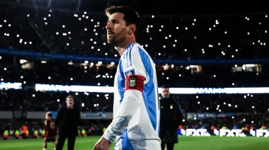 Con una camiseta especial, Messi prepara su partido de despedida de la Selección Argentina