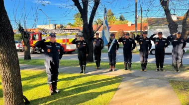 Sciaini celebró el 65° aniversario de Bomberos Voluntarios de Roque Pérez